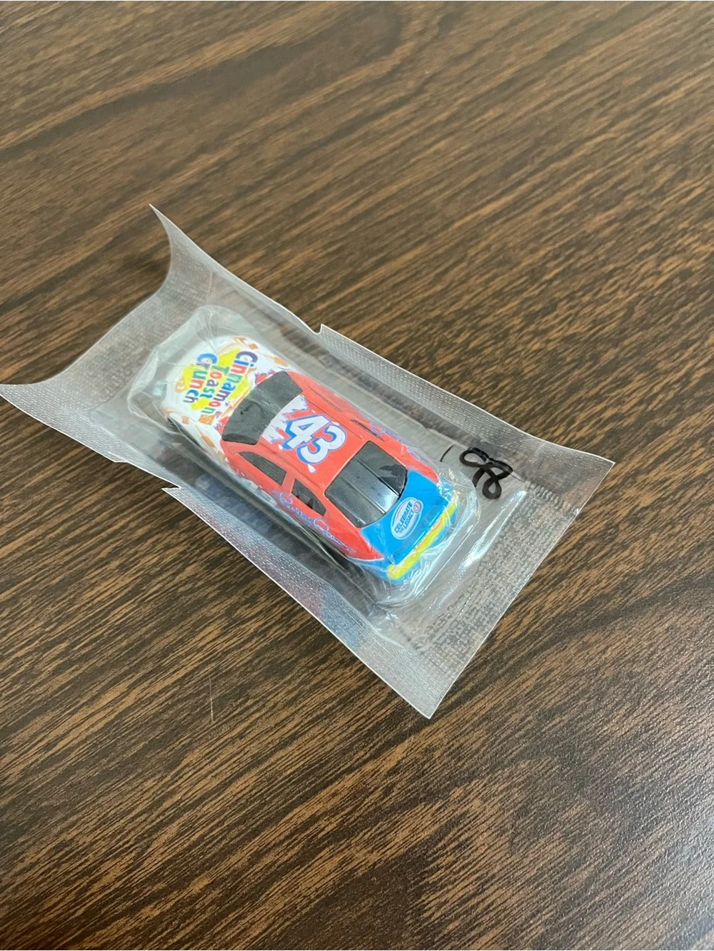 2008 Richard Petty #43 Cheerios Cinnamon Toast Crunch Diecast 1:64 NEW